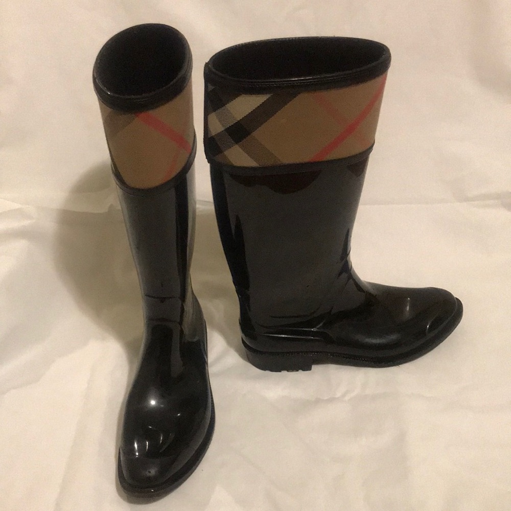 Burberry check-cuff rubber rain boots